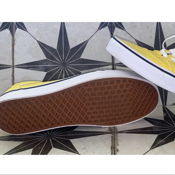 Vans Canvas Sneakers Yellow/White Mens 10.5 EUC - Picture 4 of 12